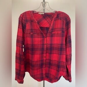 Maurices red plaid long sleeve button down v-neck shirt, L